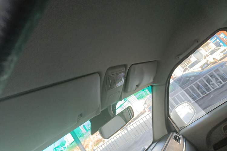 Used Jinbei New Hiace X30L 2019 1.5L Cargo Van Wealth Edition China VI SWC15M Headliner