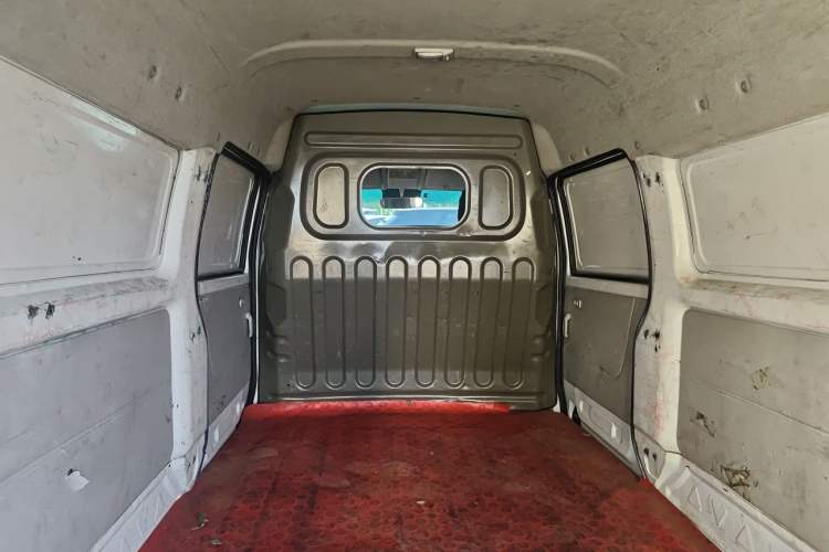 Used Jinbei New Hiace X30L 2019 1.5L Cargo Van Wealth Edition China VI SWC15M Headliner