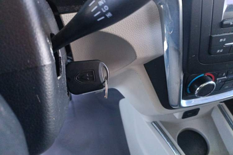 Used Jinbei New Hiace X30L 2019 1.5L Cargo Van Wealth Edition China VI SWC15M Interior 1