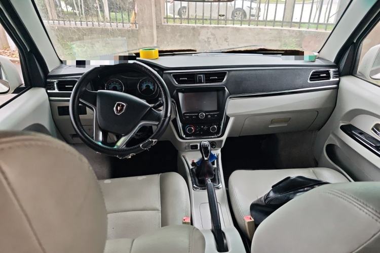 Used Jinbei New Hiace X30L 2019 1.5L Business Edition China VI SWC15M Interior 2