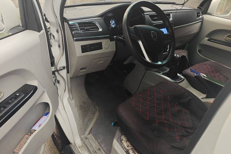 Used Jinbei New Hiace X30L 2019 1.5L Cargo Van Wealth Edition China VI SWC15M Interior 3