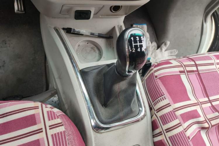 Used Jinbei New Hiace X30L 2019 1.5L Cargo Van Wealth Edition China VI SWC15M Interior 3