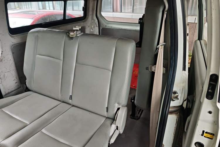 Used Jinbei New Hiace X30L 2019 1.5L Business Edition China VI SWC15M Interior 4