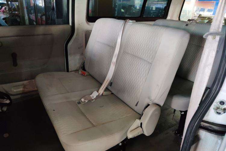 Used Jinbei New Hiace X30L 2019 1.5L Wealth Edition China VI SWC15M Interior 4