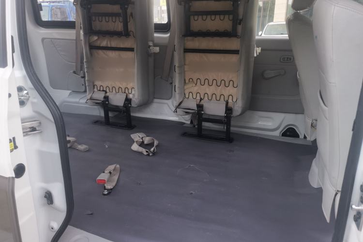Used Jinbei New Hiace X30L 2019 1.5L Business Edition China VI SWC15M Interior 4