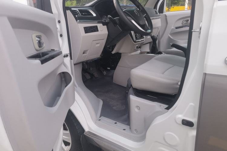 Used Jinbei New Hiace X30L 2019 1.5L Business Edition China VI SWC15M Interior 5