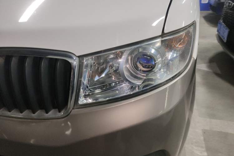 Used Jinbei New Hiace X30L 2019 1.5L Cargo Van Wealth Edition China VI SWC15M Left Front Headlight