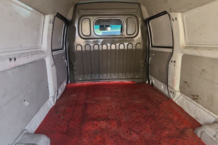 Used Jinbei New Hiace X30L 2019 1.5L Cargo Van Wealth Edition China VI SWC15M Left Rear Seat