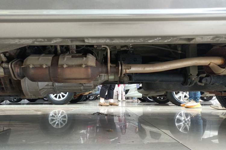Used Jinbei New Hiace X30L 2019 1.5L Cargo Van Wealth Edition China VI SWC15M Left Side Sill
