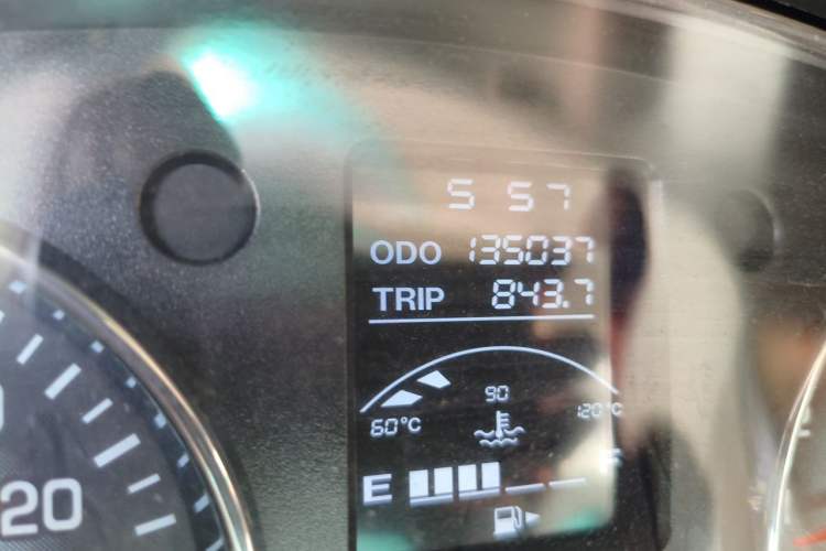 Used Jinbei New Hiace X30L 2019 1.5L Wealth Edition China VI SWC15M Odometer Close Up