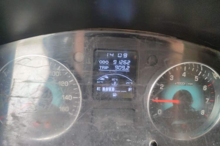 Used Jinbei New Hiace X30L  Odometer Close Up