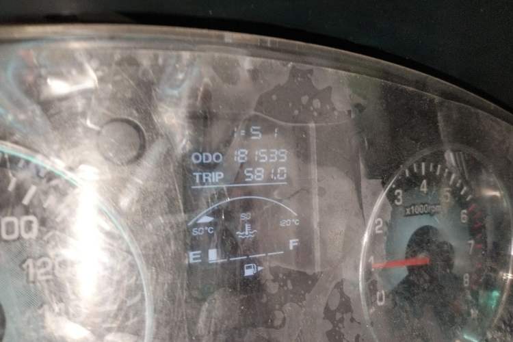 Used Jinbei New Hiace X30L 2019 1.5L Van Business Edition China VI SWC15M Odometer Close Up