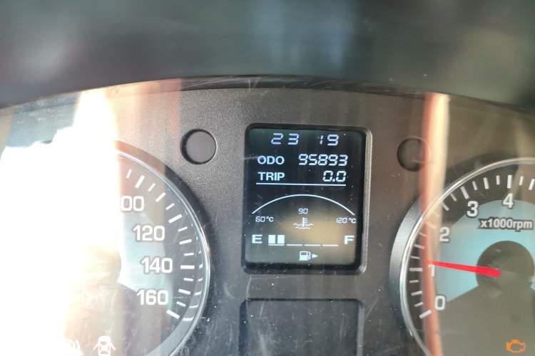 Used Jinbei New Hiace X30L 2019 1.5L Cargo Van Wealth Edition China VI SWC15M Odometer Close Up