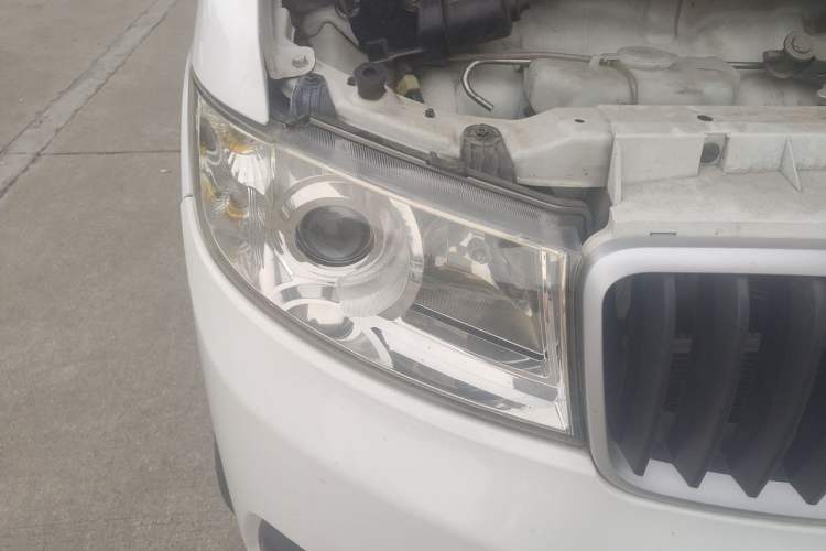 Used Jinbei New Hiace X30L 2019 1.5L Wealth Edition China VI SWC15M Right Front Headlight