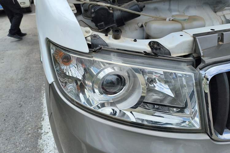 Used Jinbei New Hiace X30L 2019 1.5L Cargo Van Wealth Edition China VI SWC15M Right Front Headlight