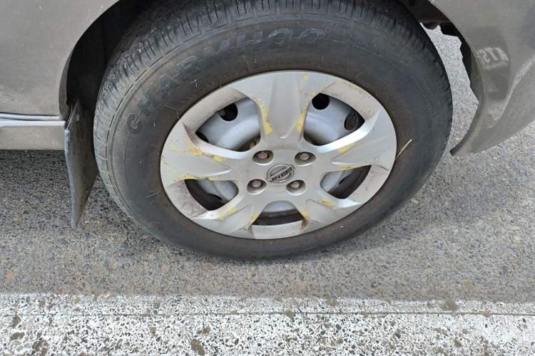Used Jinbei New Hiace X30L 2019 1.5L Cargo Van Wealth Edition China VI SWC15M Right Front Wheel Hub