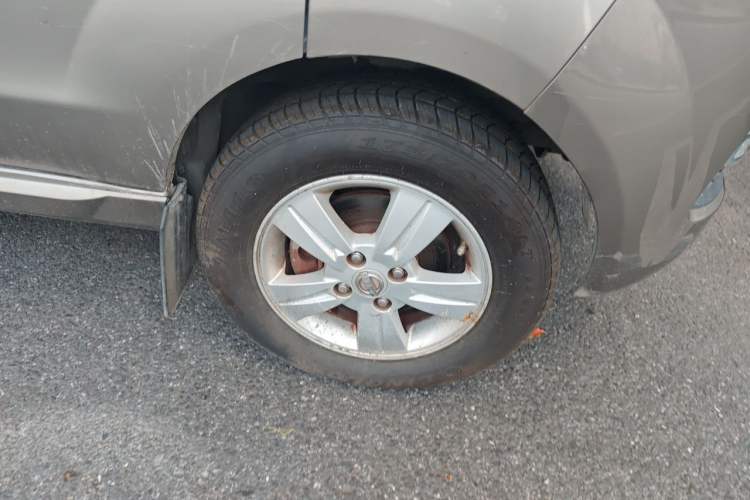 Used Jinbei New Hiace X30L 2019 1.5L Wealth Edition China VI SWC15M Right Front Wheel Hub