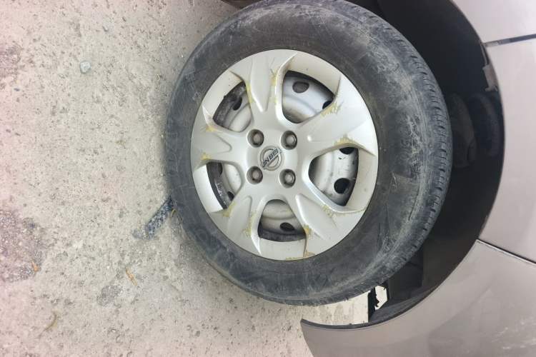 Used Jinbei New Hiace X30L 2019 1.5L Cargo Van Wealth Edition China VI SWC15M Right Front Wheel Hub