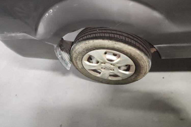 Used Jinbei New Hiace X30L 2019 1.5L Cargo Van Wealth Edition China VI SWC15M Right Rear Wheel Hub