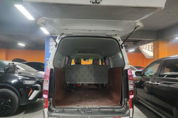 Used Jinbei New Hiace X30L 2019 1.5L Cargo Van Wealth Edition China VI SWC15M Trunk