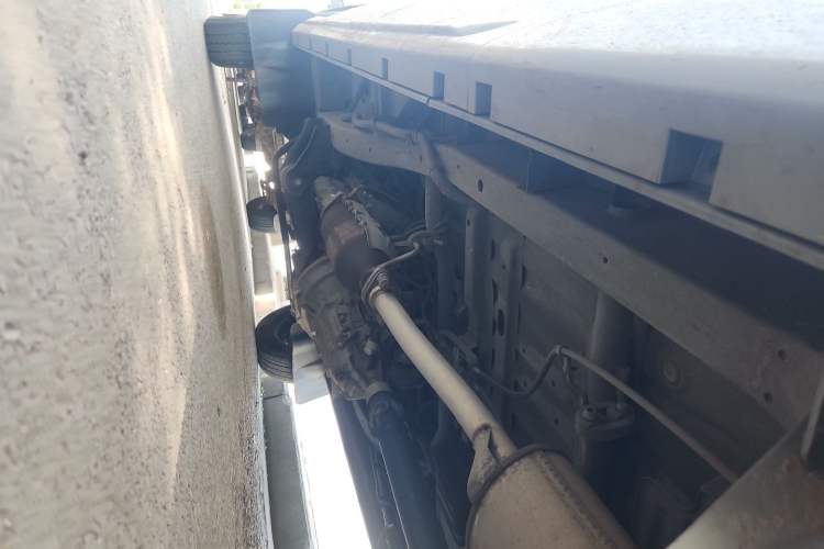 Used Jinbei New Hiace X30L  Chassis Rear Left