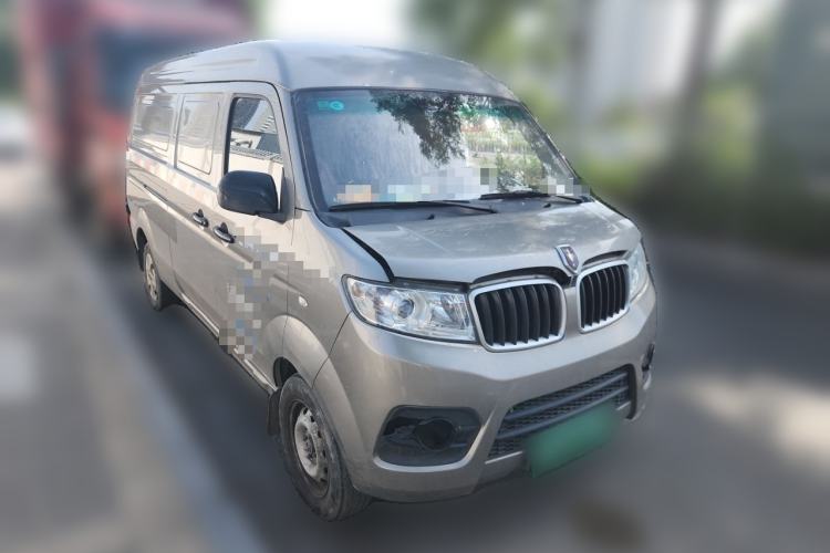 Used Jinbei New Hiace X30L  Front Right 45 Deg