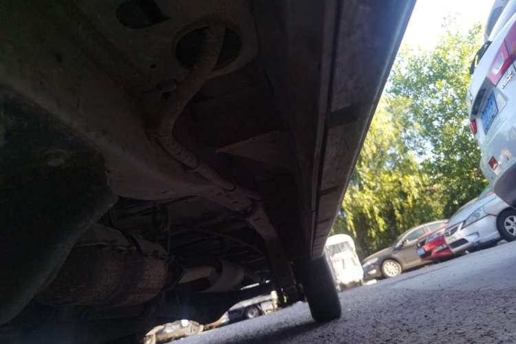 Used Jinbei New Hiace X30L  Chassis Front Left