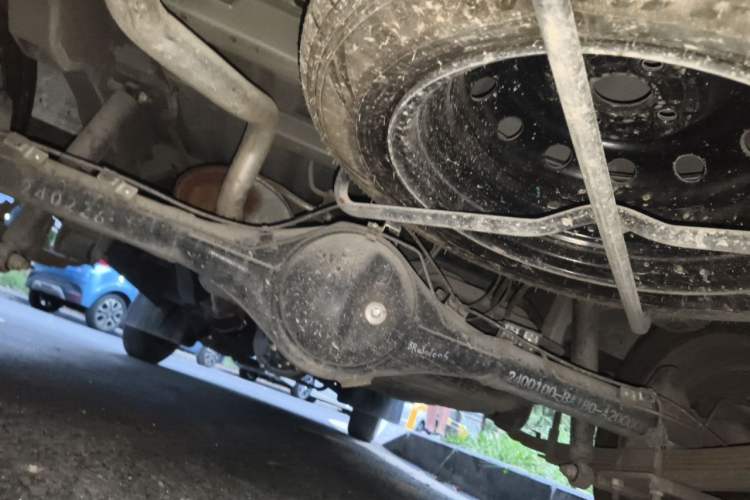 Used Jinbei New Hiace X30L  Chassis Rear