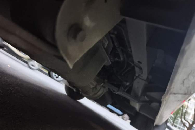 Used Jinbei New Hiace X30L  Chassis Rear Right