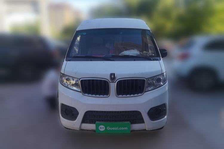 Used Jinbei New Hiace X30L  Front