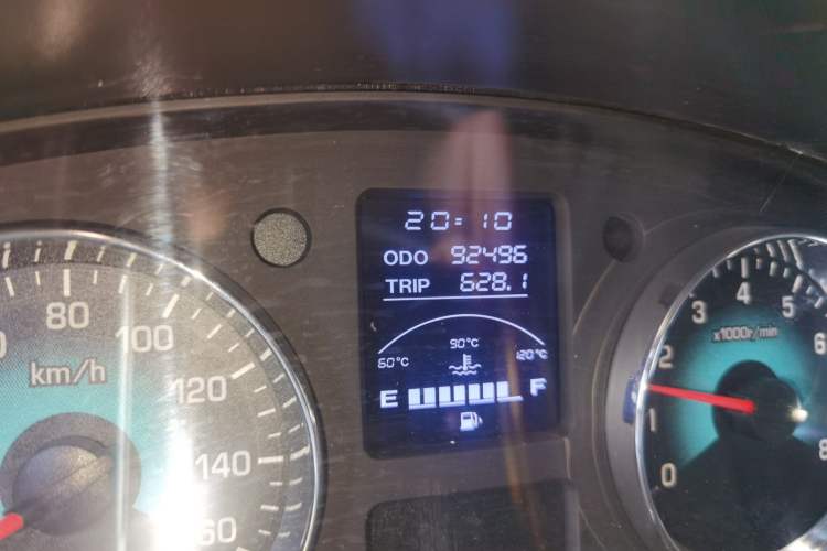Used Jinbei New Hiace X30L  Odometer Close Up