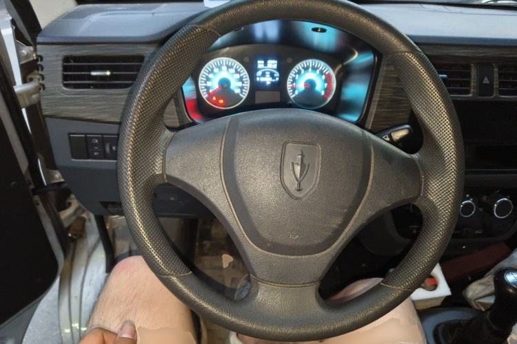 Used Jinbei New Hiace X30L  Steering Wheel