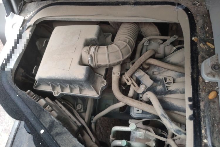 Used Jinbei New Hiace X30L 2021 1.5L Wealth Central Air Conditioning Version Coach China VI Standard SWC15M Engine Bay Right