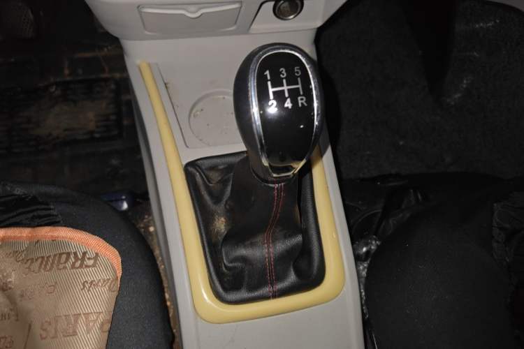 Used Jinbei New Hiace X30L 2021 1.5L Wealth Central Air Conditioning Version Coach China VI Standard SWC15M Gear Lever