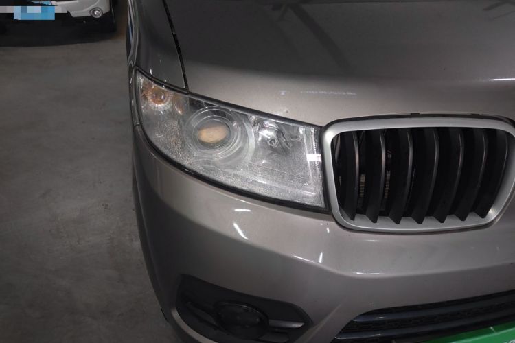 Used Jinbei New Hiace X30L 2021 1.5L Wealth Central Air Conditioning Version Coach China VI Standard SWC15M Right Front Headlight