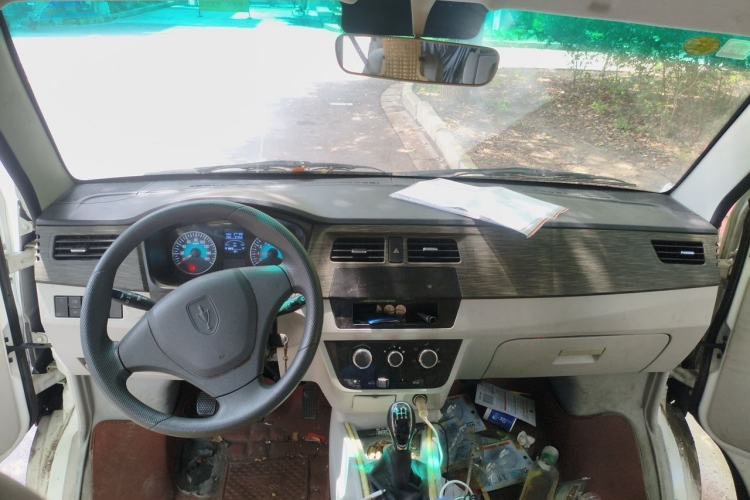 Used Jinbei New Hiace X30L 2021 1.5L Wealth Edition Bus Non-Air-Conditioned China VI Standard SWC15M Center Console