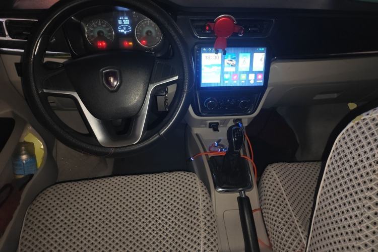 Used Jinbei New Hiace X30L 2021 1.5L Wealth Central Air Conditioning Edition Van China VI Standard SWC15M Center Console