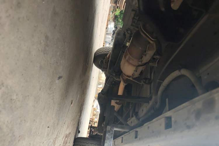 Used Jinbei New Hiace X30L  Chassis Front Left