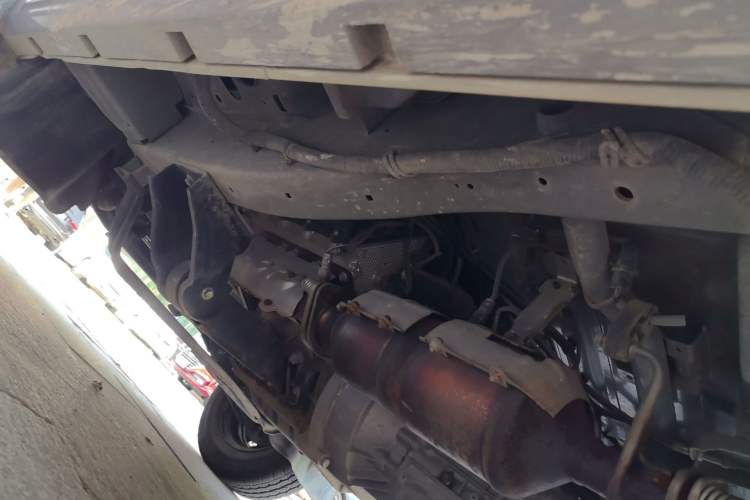Used Jinbei New Hiace X30L 2021 1.5L Wealth Central Air Conditioning Edition Van China VI Standard SWC15M Chassis Front Right