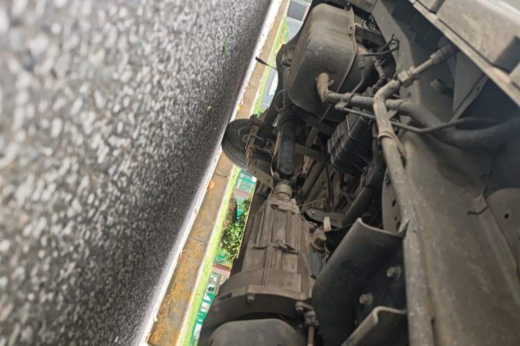 Used Jinbei New Hiace X30L 2021 1.5L Wealth Central Air Conditioning Version Coach China VI Standard SWC15M Chassis Front Right