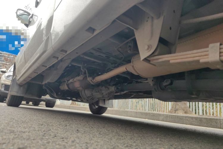 Used Jinbei New Hiace X30L 2021 1.5L Business Central Air-Conditioned Coach China VI Standard SWC15M Chassis Rear Left
