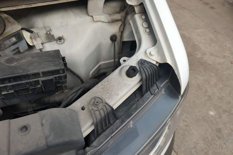 Used Jinbei New Hiace X30L  Engine Bay Left