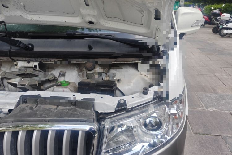 Used Jinbei New Hiace X30L 2021 1.5L Business Van Non-Air-Conditioned Version China VI Standard SWC15M Engine Bay Left
