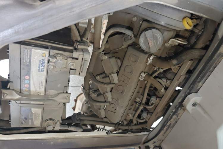 Used Jinbei New Hiace X30L 2021 1.5L Business Central Air-Conditioned Coach China VI Standard SWC15M Engine Bay Left