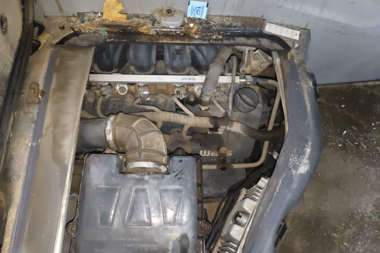 Used Jinbei New Hiace X30L 2021 1.5L Wealth Central Air Conditioning Edition Van China VI Standard SWC15M Engine Bay Right