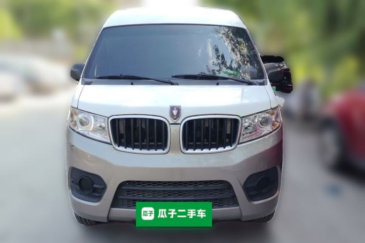 Used Jinbei New Hiace X30L 2021 1.5L Wealth Central Air Conditioning Edition Van China VI Standard SWC15M Front