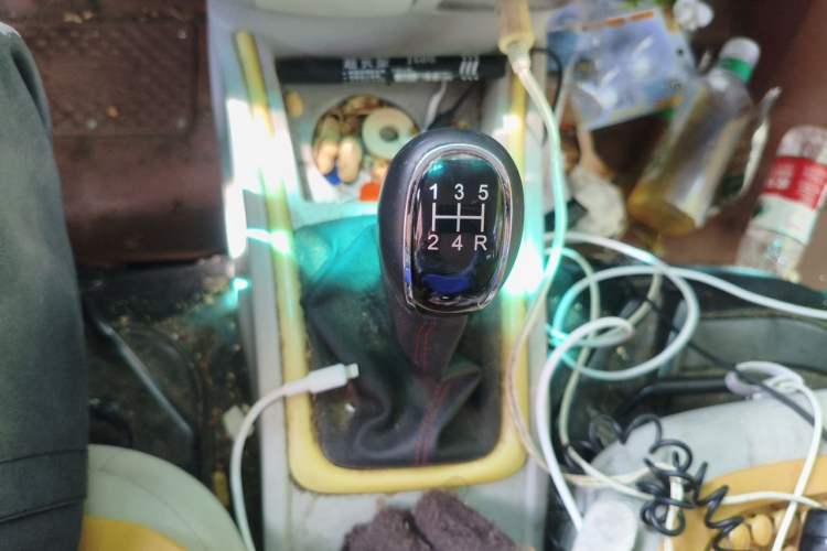 Used Jinbei New Hiace X30L 2021 1.5L Wealth Edition Bus Non-Air-Conditioned China VI Standard SWC15M Gear Lever