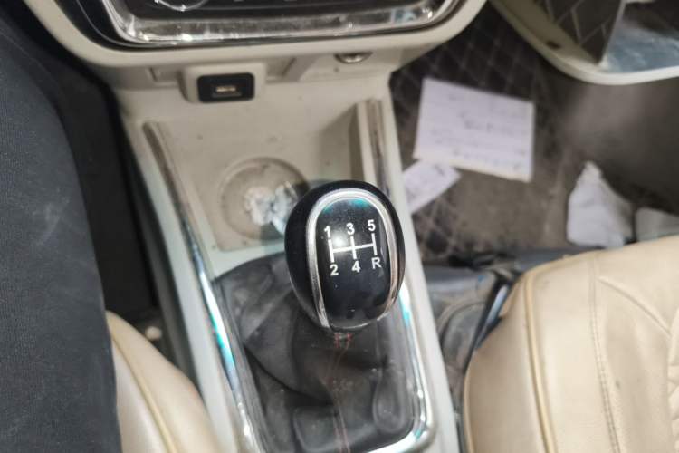 Used Jinbei New Hiace X30L 2021 1.5L Wealth Edition Bus Non-Air-Conditioned China VI Standard SWC15M Gear Lever