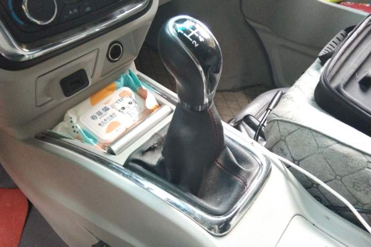 Used Jinbei New Hiace X30L 2021 1.5L Wealth Edition Bus Non-Air-Conditioned China VI Standard SWC15M Gear Lever