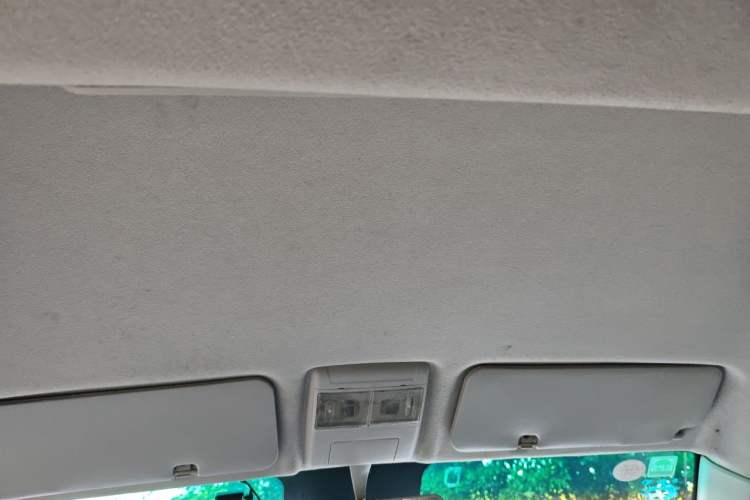 Used Jinbei New Hiace X30L 2021 1.5L Business Central Air-Conditioned Coach China VI Standard SWC15M Headliner